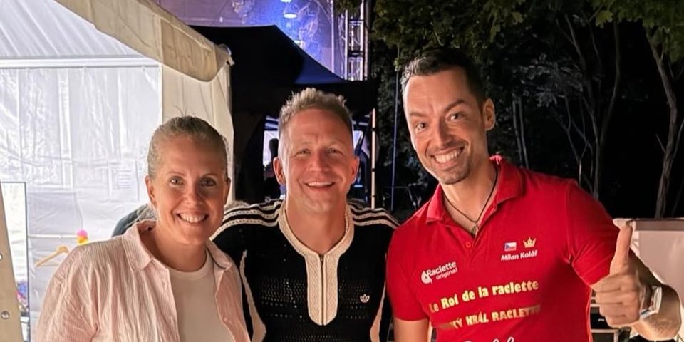 Tomáš Klus, Mirka and Milan Kolář after the summer festival concert in Kladno